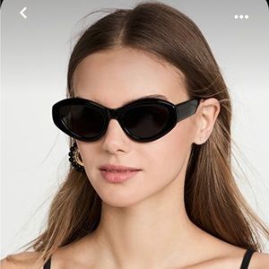 Chimi 09 Sunglasses in black NIB!